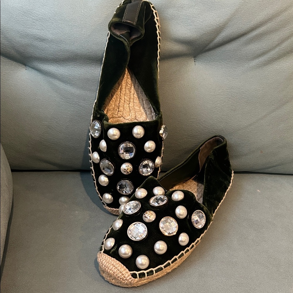 Tory Burch Vail Espadrille flats Size 7 1/2 retail $298 NWOT green suede